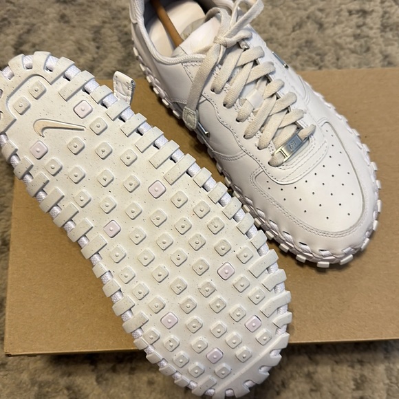 JACQUEMUS JF1 8.5 womens - Picture 3 of 4